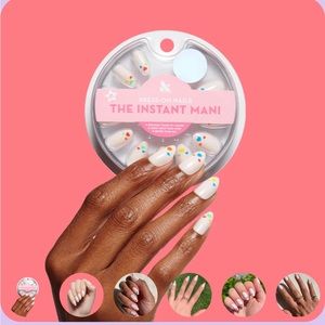 Medium “Rainbow Love” Olive & June Press-On Nails